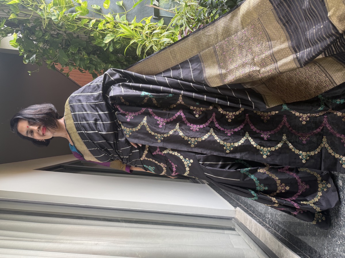 Black Ektara Katan Silk Kaduwa Banarasi Saree with Scallop Necklace Border — Banarasi, Ektara Katan Silk, Varanasi, Uttar Pradesh, view 2