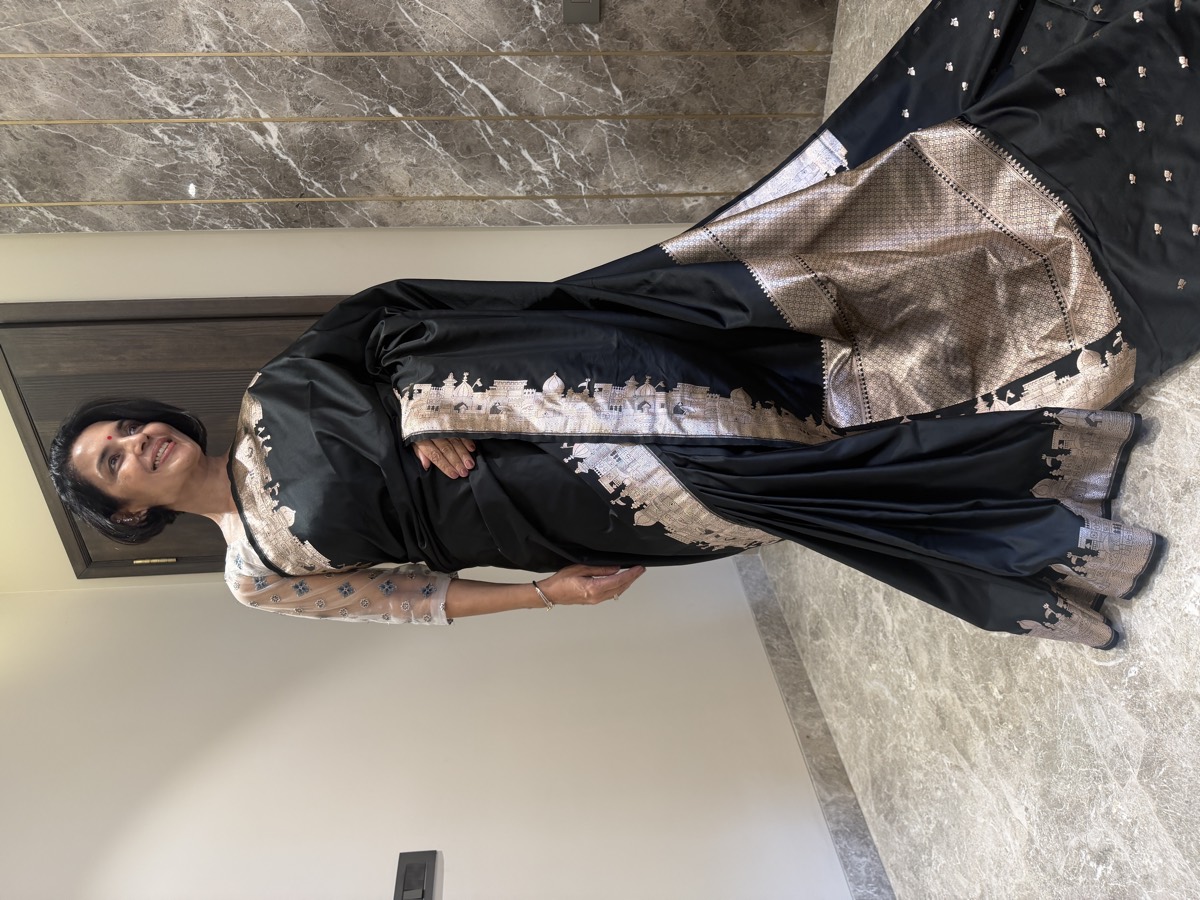 Black Mushroo Silk Banarasi Saree — Kashi Assi 80 Ghat — Banarasi, Mushroo Silk, Varanasi, Uttar Pradesh, view 3