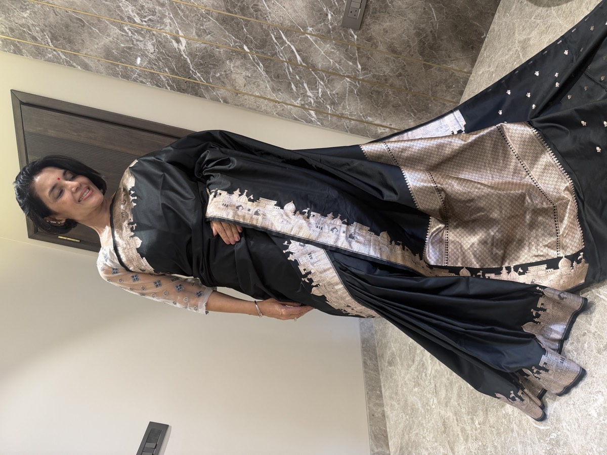 Black Mushroo Silk Banarasi Saree — Kashi Assi 80 Ghat — Banarasi, Mushroo Silk, Varanasi, Uttar Pradesh, view 5