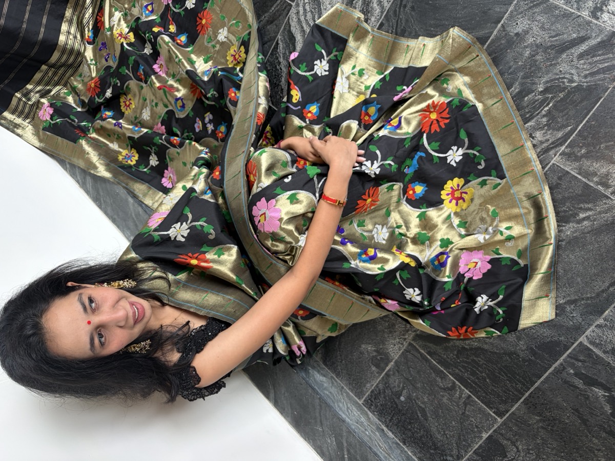 Black Silk Brocade Sona Rupa Zari Jamdani Paithani Saree — Paithani, Pure Silk, Paithan, Maharashtra, view 7