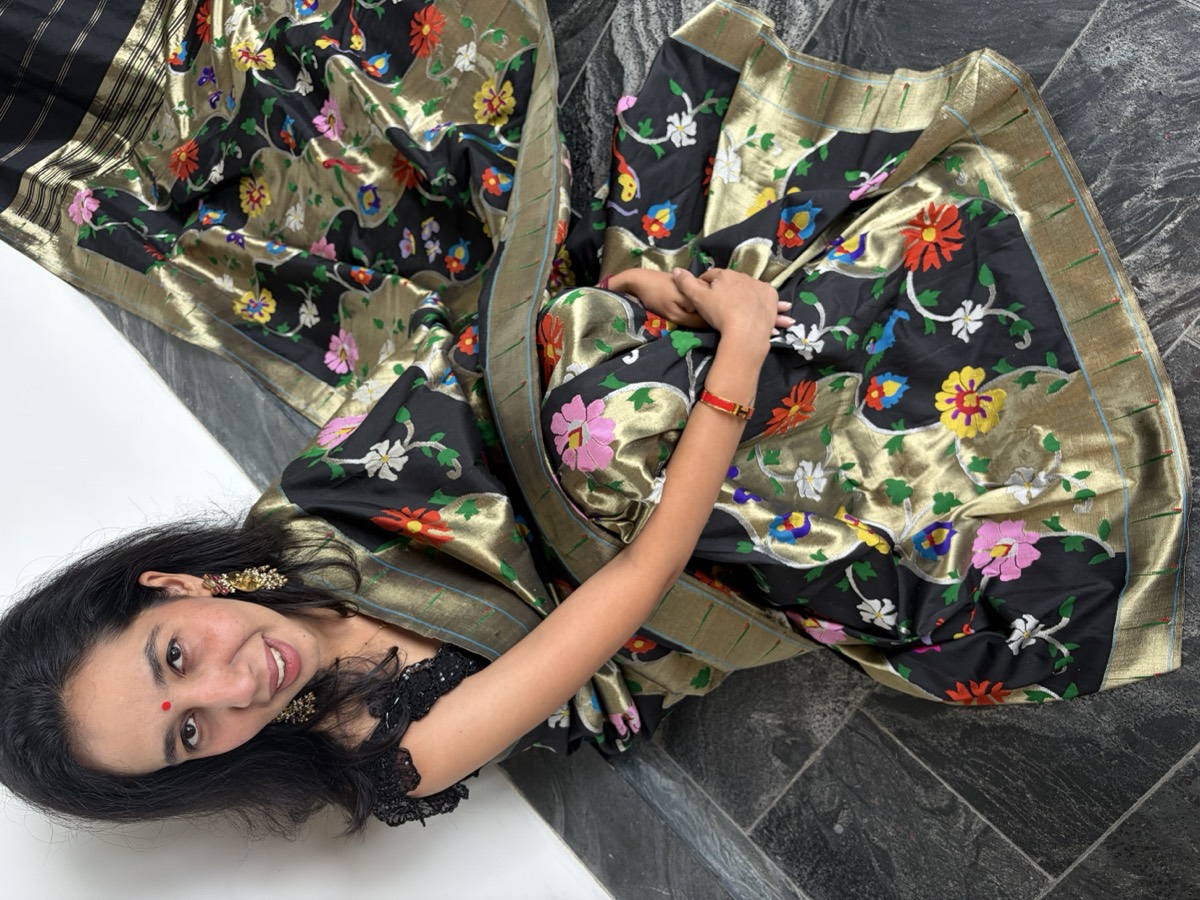 Black Silk Brocade Sona Rupa Zari Jamdani Paithani Saree — Paithani, Pure Silk, Paithan, Maharashtra, view 9
