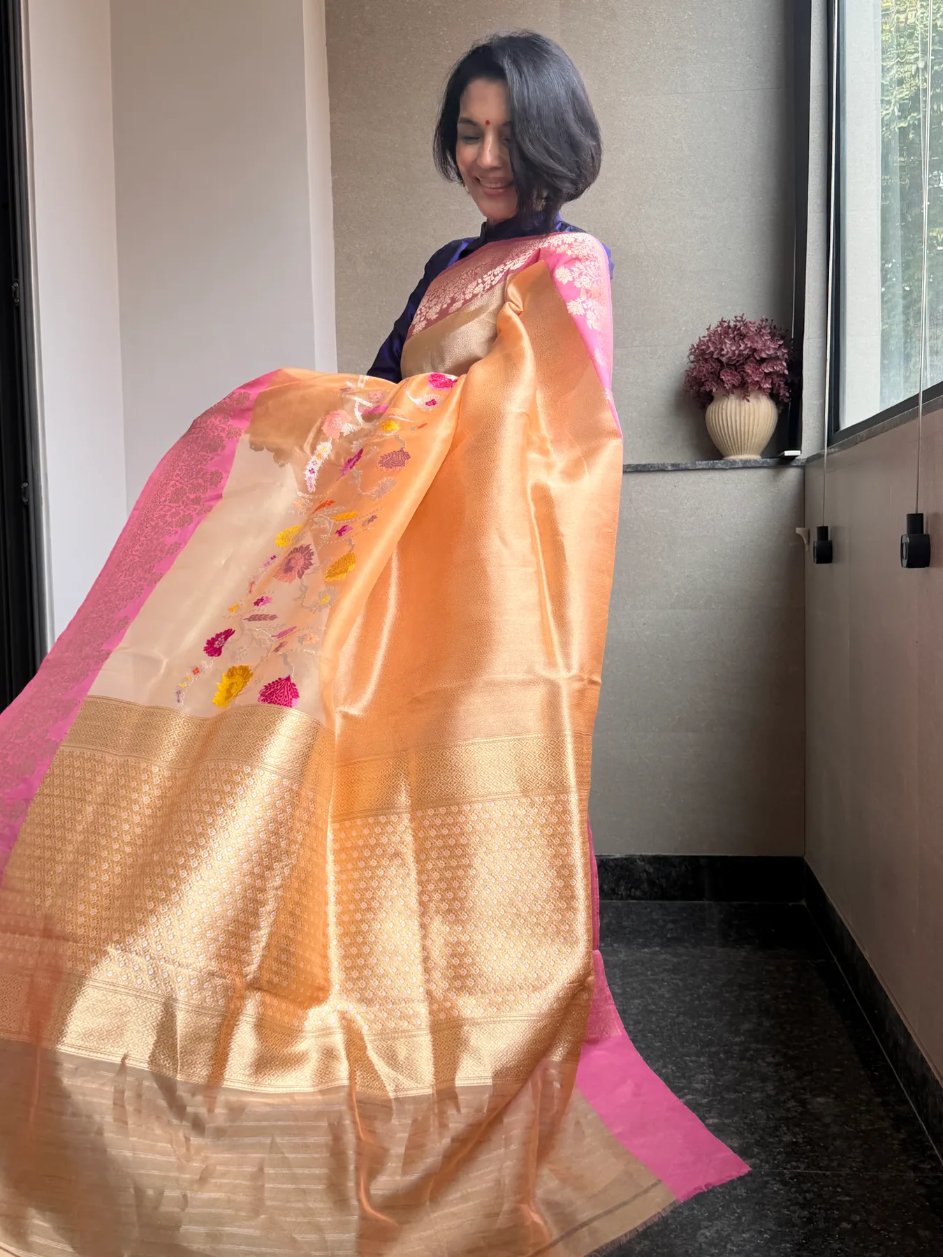 Champagne Kora Silk Tissue Brocade Kadiyal Banarasi collector's saree 5
