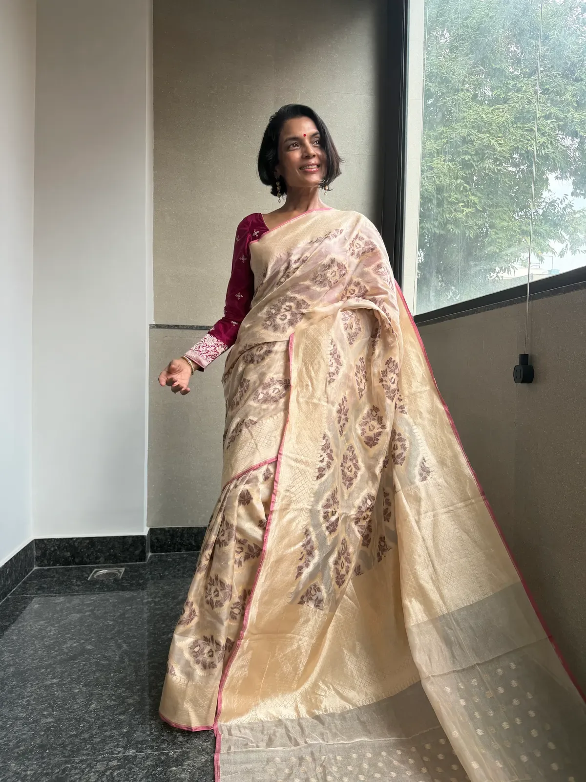 Champagne Tissue Kora Silk Cutwork Jamdani Banarasi Saree — Banarasi, Tissue Kora Silk, Varanasi, Uttar Pradesh, view 3