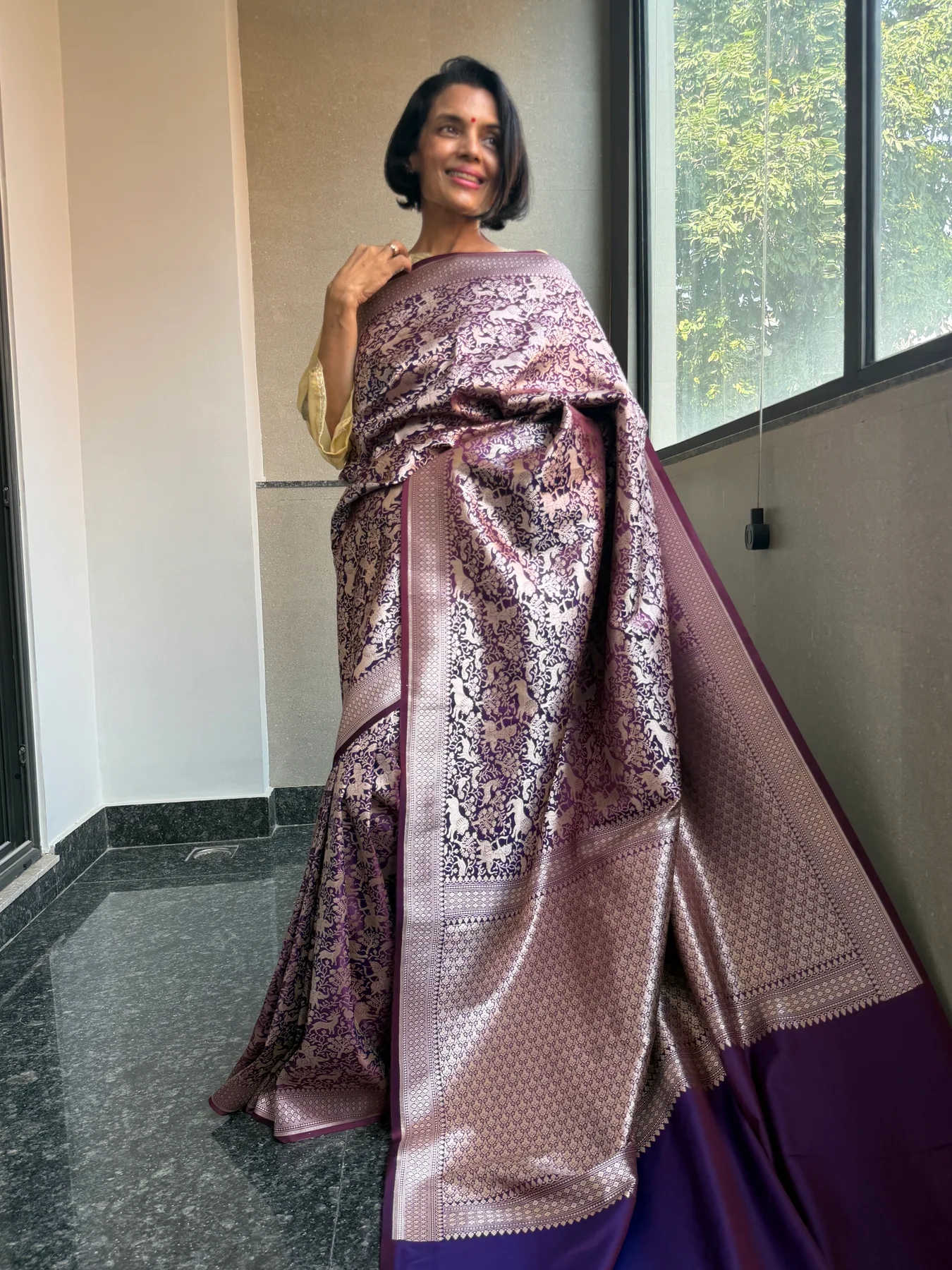Dual-Shot Mushroo Silk Kaduwa Locked-Weave Shikargah Banarasi Saree — Banarasi, Mushroo Silk, view 7