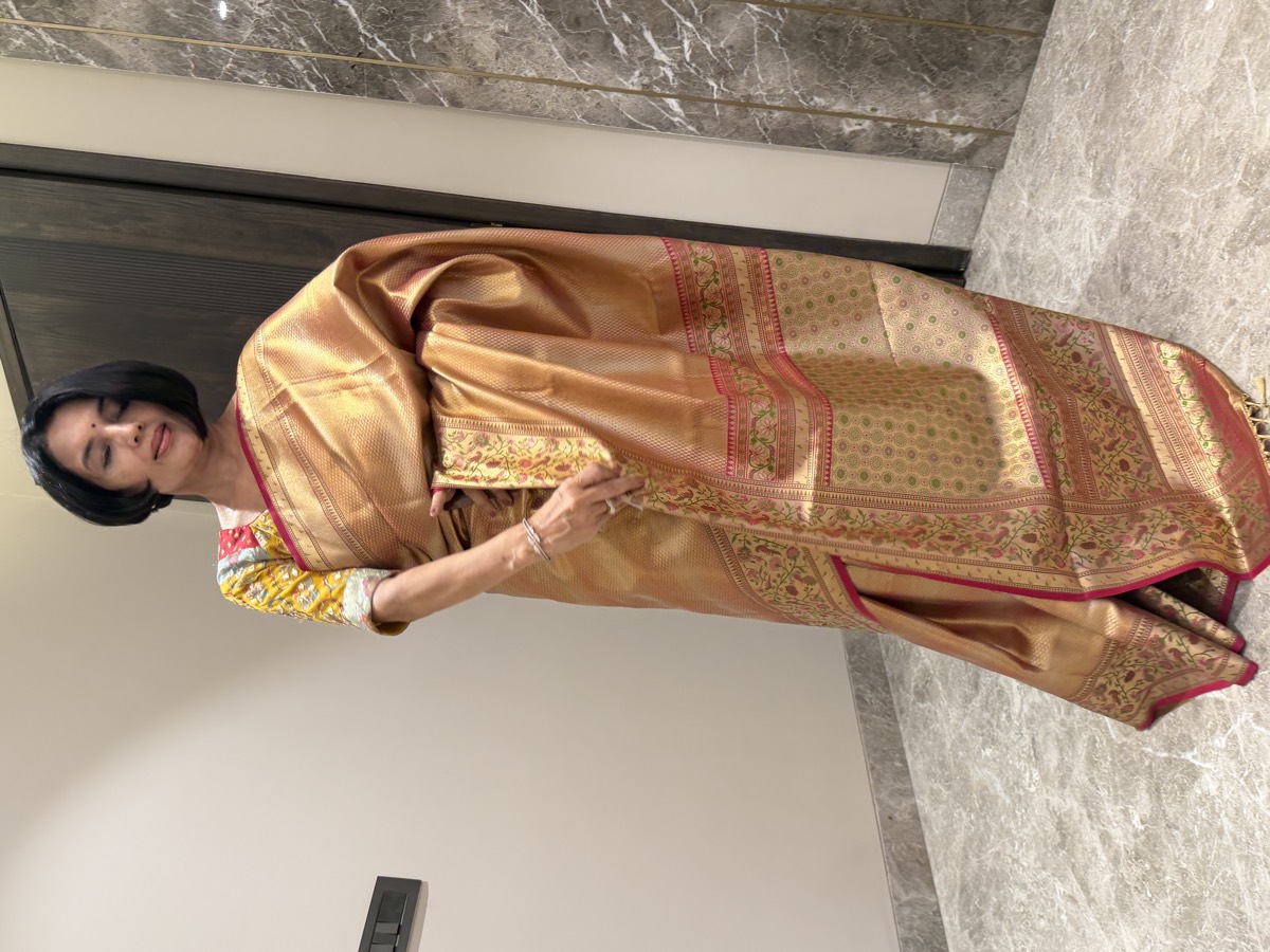 Gold Tissue Kanjeewaram Silk Saree — Reversible, Pure Zari — Kanjeewaram, Tissue Silk, Kanchipuram, Tamil Nadu, view 3