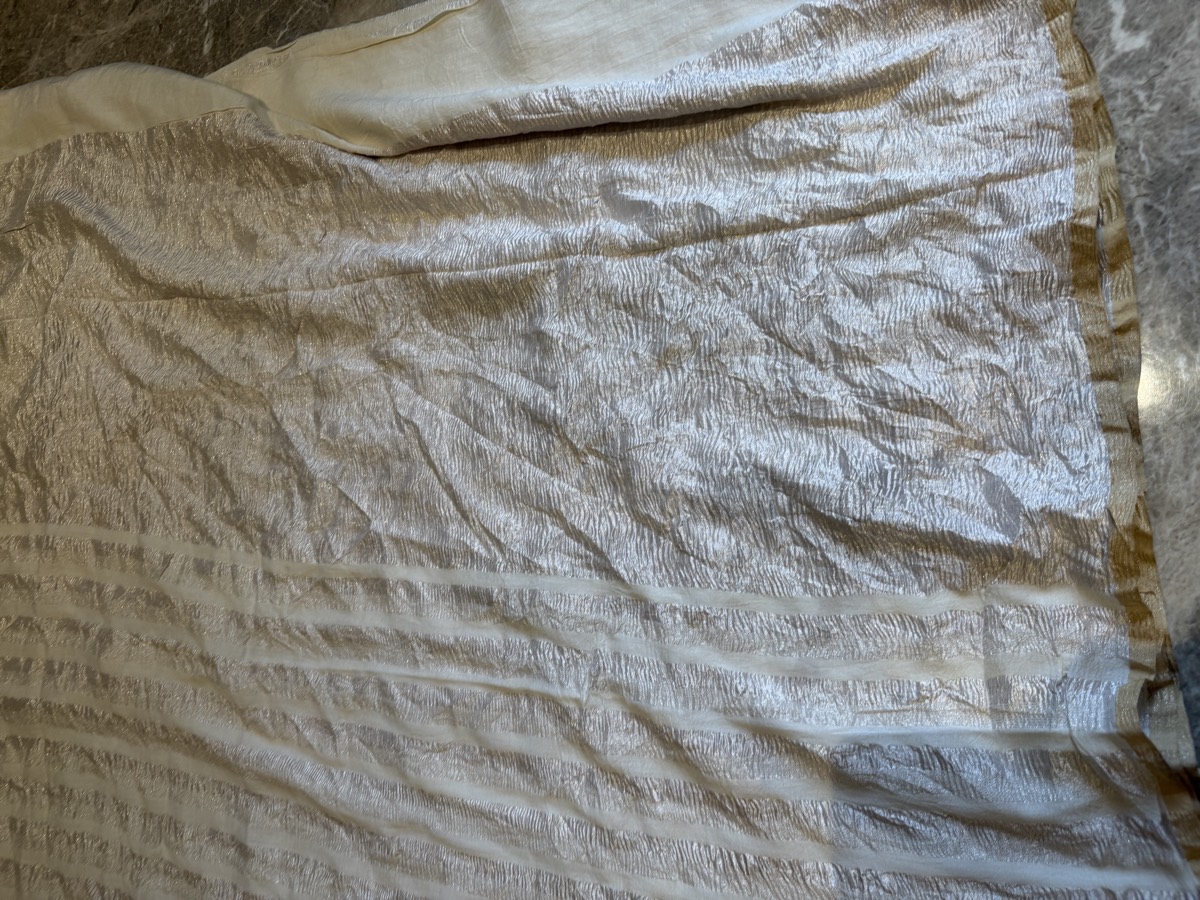 Ivory Crushed Tissue Silver Zari Banarasi Saree — Banarasi, Tissue Silk, Varanasi, Uttar Pradesh, view 8