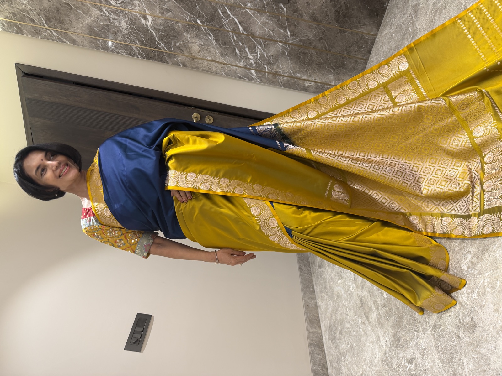Mustard & Navy Colour-Blocked Mushroo Silk Banarasi Saree — Banarasi, Mushroo Silk, Varanasi, Uttar Pradesh, view 4