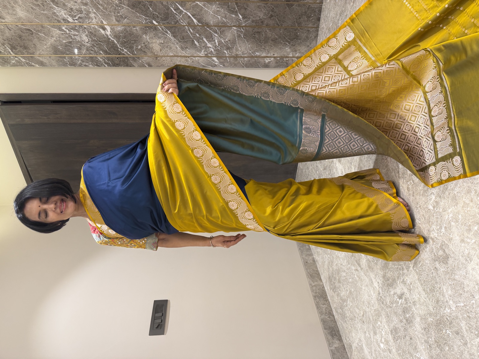 Mustard & Navy Colour-Blocked Mushroo Silk Banarasi Saree — Banarasi, Mushroo Silk, Varanasi, Uttar Pradesh, view 3