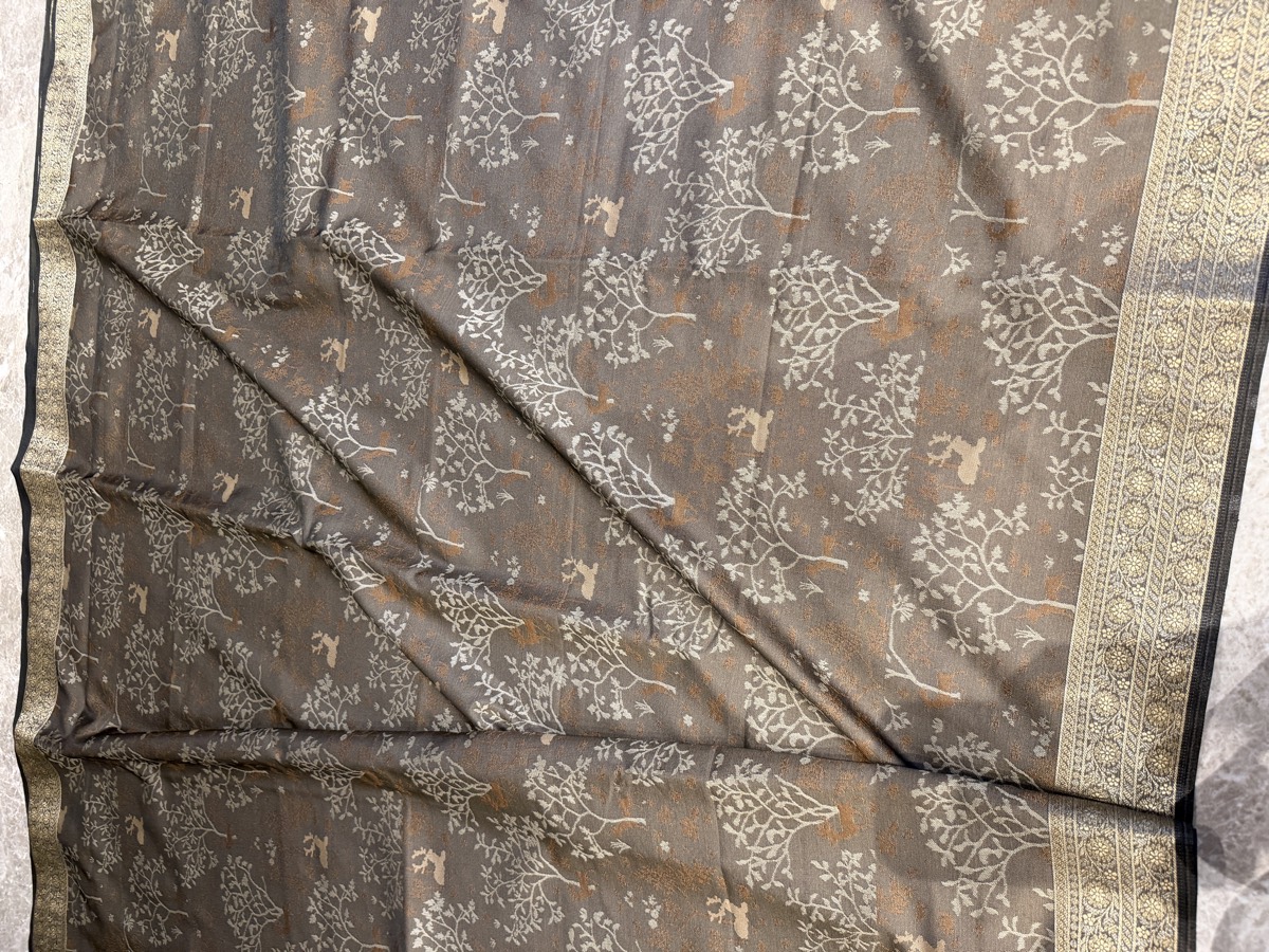 Olive Grey Twill Silk Tanchoi Banarasi Saree — Tree of Life — Banarasi, Twill Silk, Varanasi, Uttar Pradesh, view 11