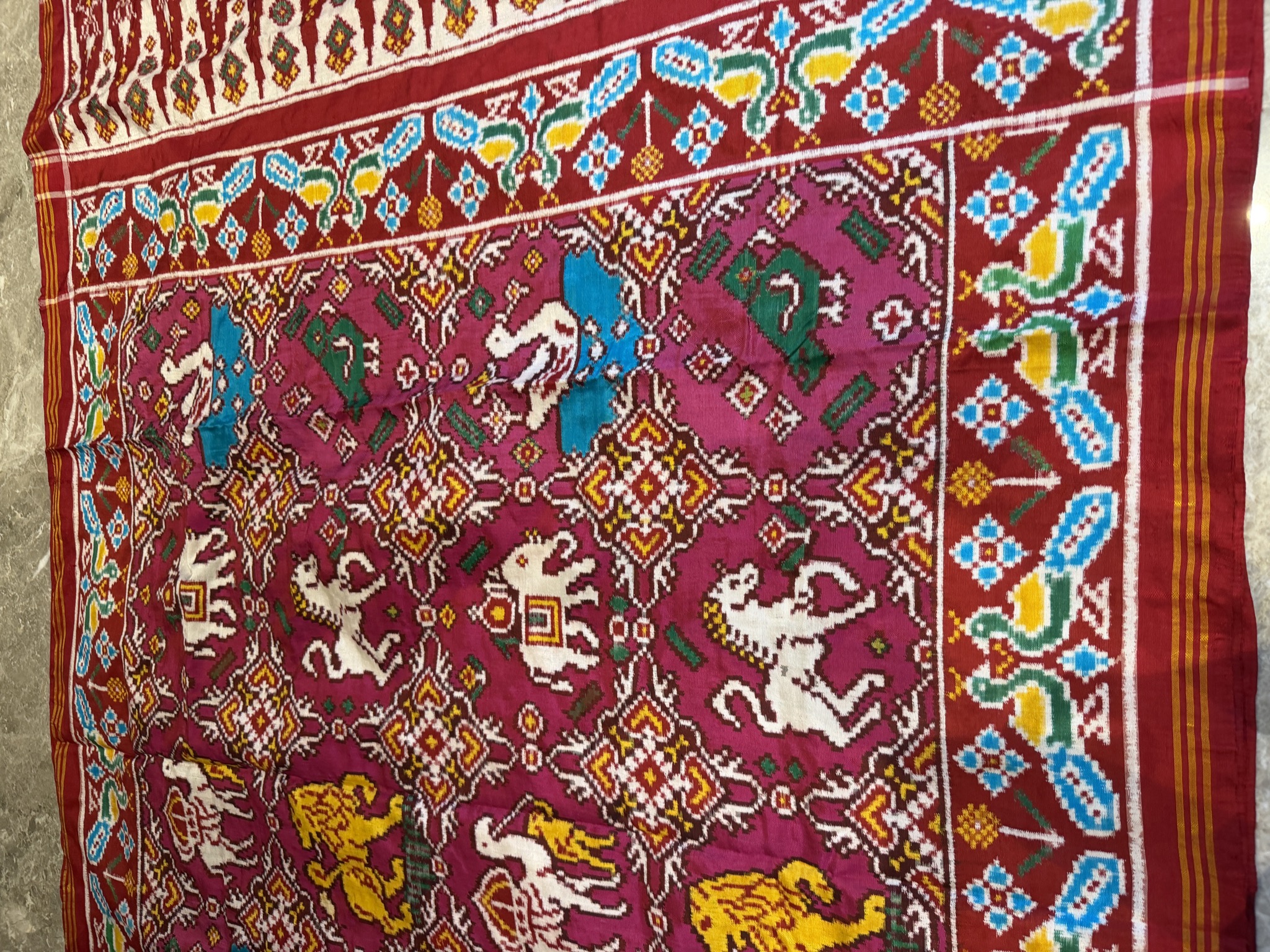 Double Ikat Patan Patola Silk Saree in Crimson & Magenta — Animal Bhat — Patan Patola, Pure Silk, Patan, Gujarat, view 7
