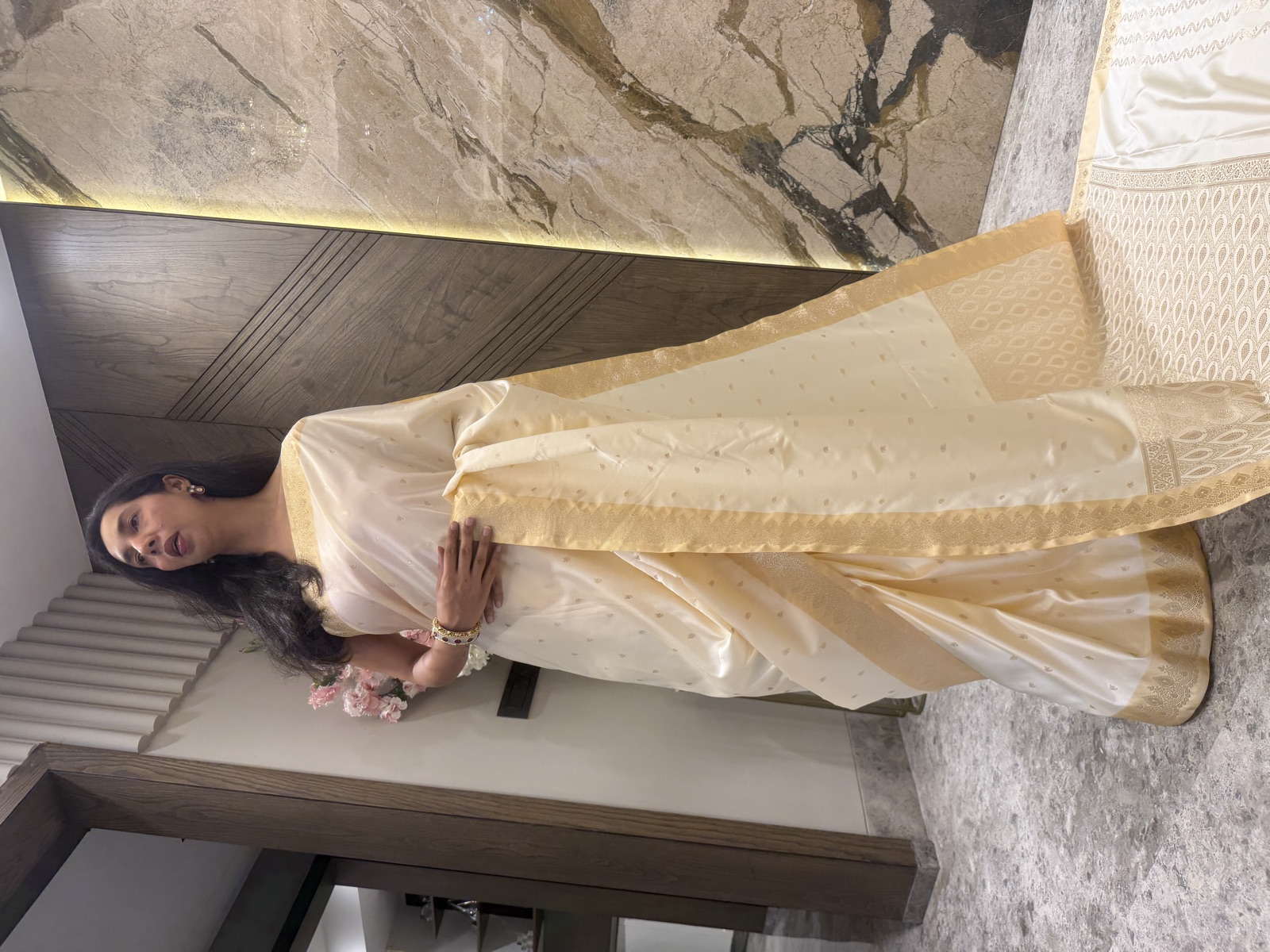 Pearl Mushroo Silk Banarasi Saree with Scallop Border — Banarasi, Mushroo Silk, Varanasi, Uttar Pradesh, view 4