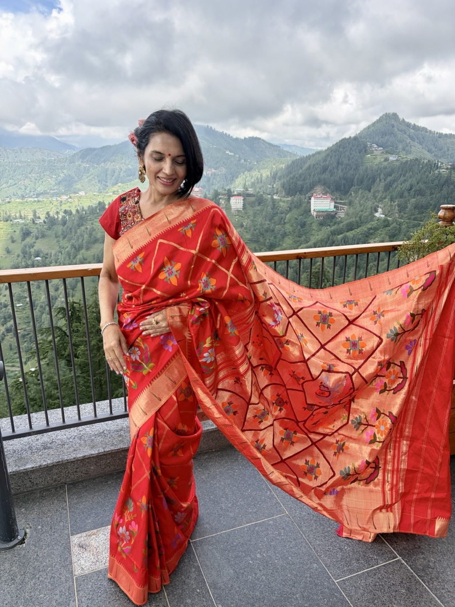 Red Pure Silk Jamdani Paithani Saree with Animal Motif Pallu — Paithani, Pure Silk, Yeola, Maharashtra, view 6