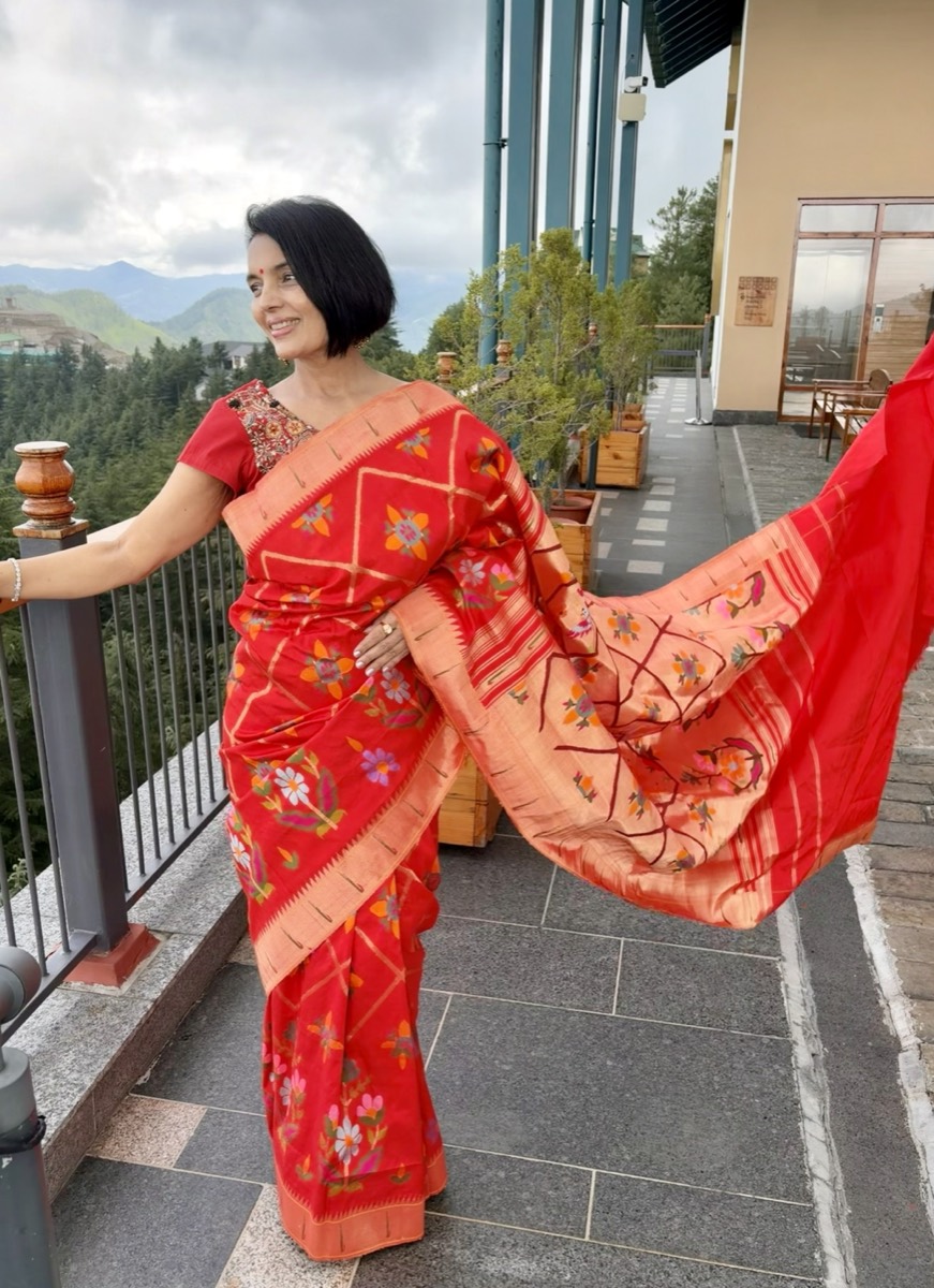 Red Pure Silk Jamdani Paithani Saree with Animal Motif Pallu — Paithani, Pure Silk, Yeola, Maharashtra, view 2