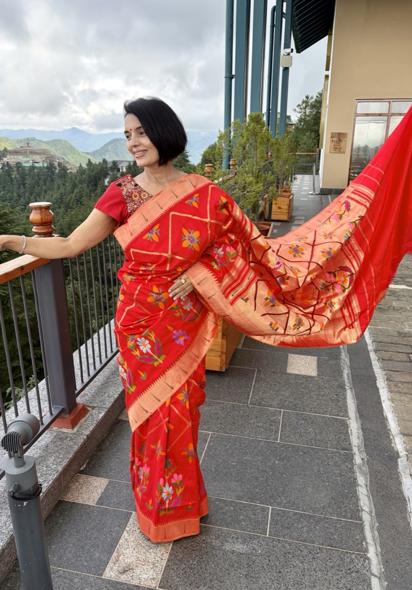 Red Pure Silk Jamdani Paithani Saree with Animal Motif Pallu — Paithani, Pure Silk, Yeola, Maharashtra, view 3