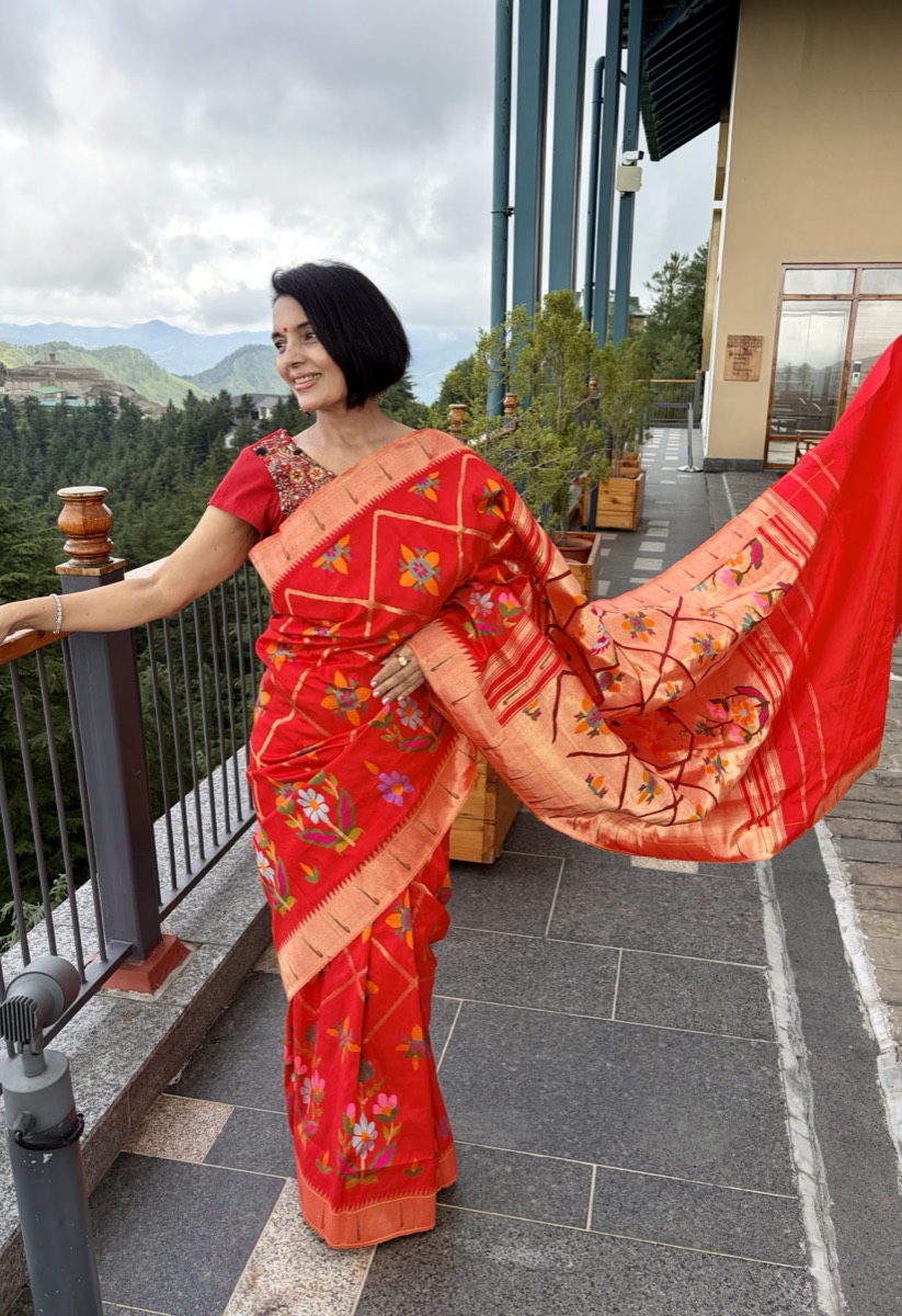 Red Pure Silk Jamdani Paithani Saree with Animal Motif Pallu — Paithani, Pure Silk, Yeola, Maharashtra, view 5