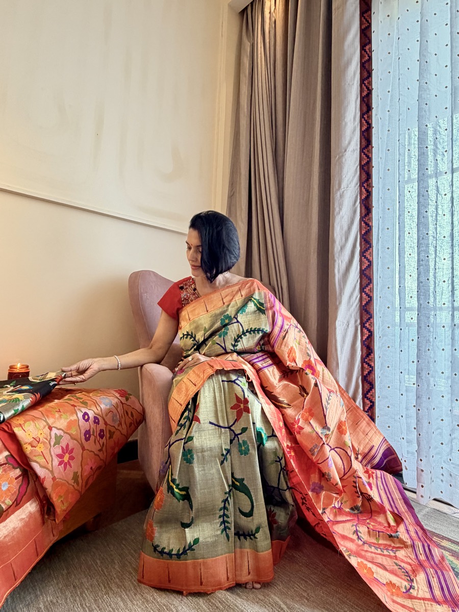 Greenish Gold Tissue Silk Jamdani Paithani Saree — Paithani, Tissue Silk, Yeola, Maharashtra, view 8