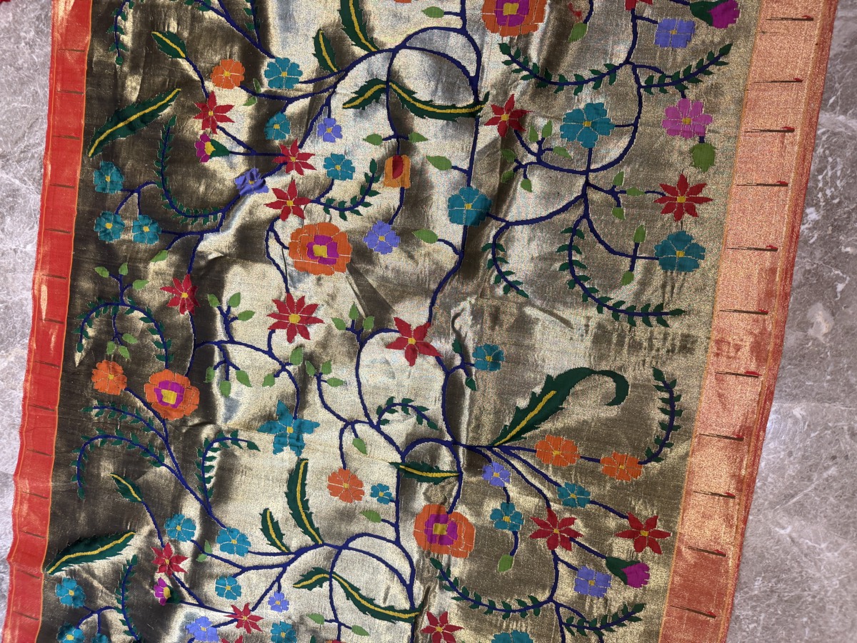 Greenish Gold Tissue Silk Jamdani Paithani Saree — Paithani, Tissue Silk, Yeola, Maharashtra, view 13